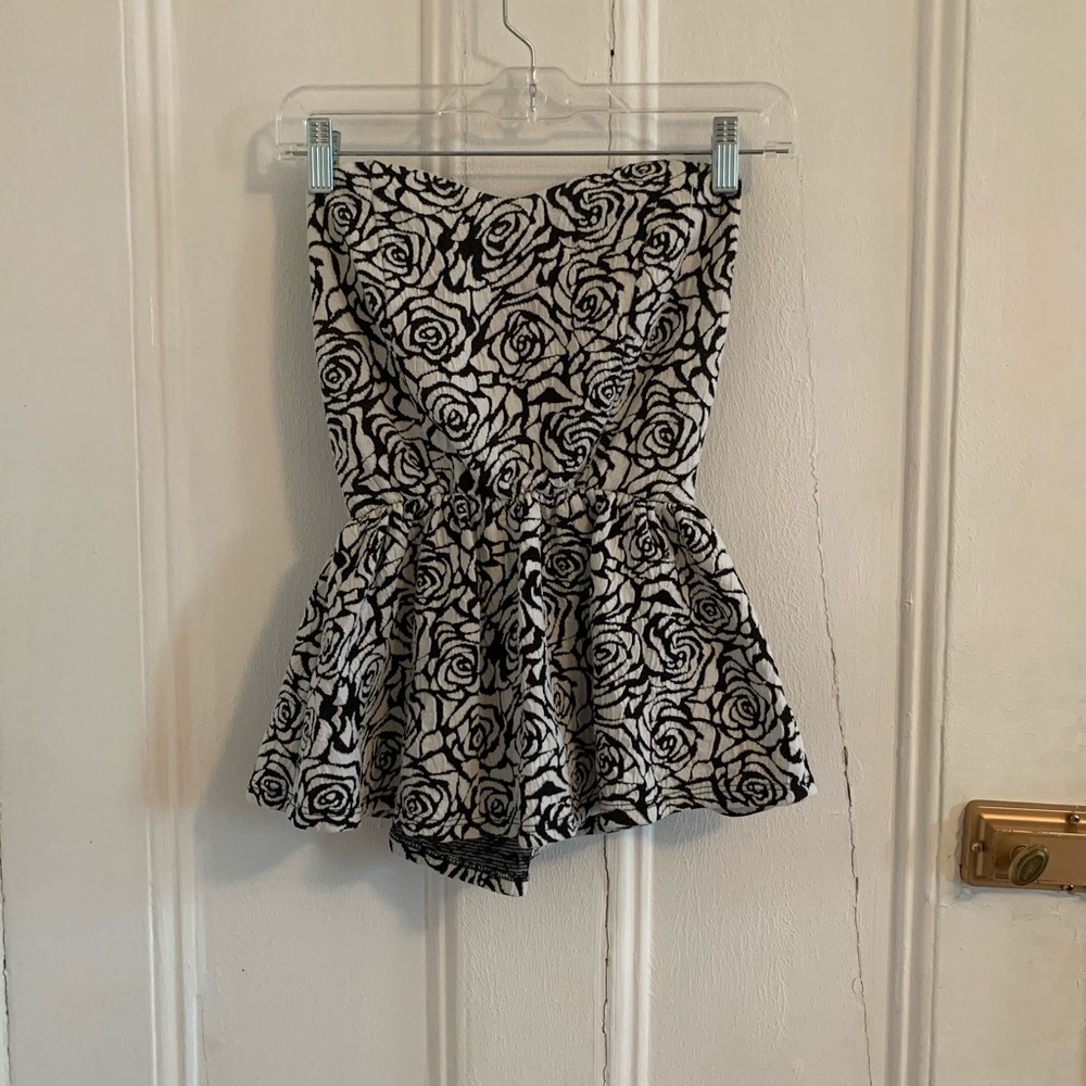 Audrey 3+1 sweetheart knit peplum strapless top